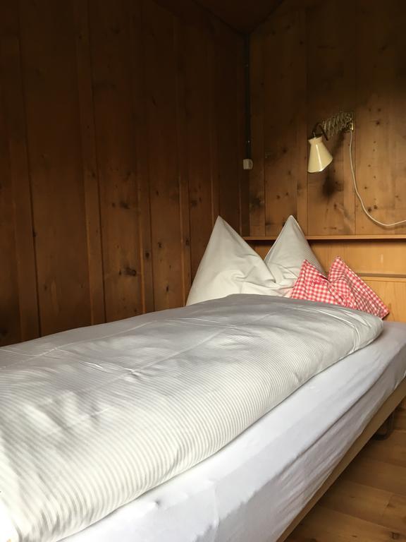 Gasthaus Spinas Bever Buitenkant foto